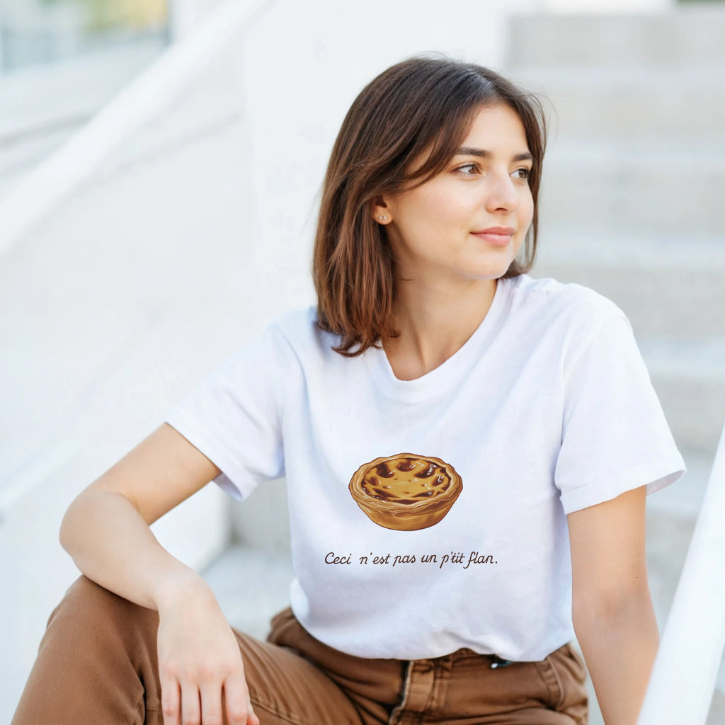 Portuguese pastel de nata illustration T-shirt with text “Ceci n’est pas un p’tit flan”
